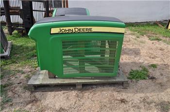 John Deere Maska silnika 1270/1470E F654398