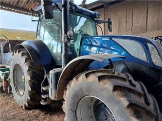 New Holland T7245AC