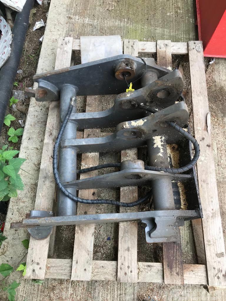 Massey Ferguson Bob Cat Head Stock Other loading and digging and accessories