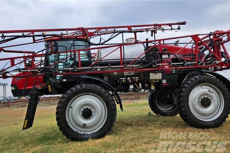 Case IH SPX3330 Sprayer Crop processing and storage units/machines - Others