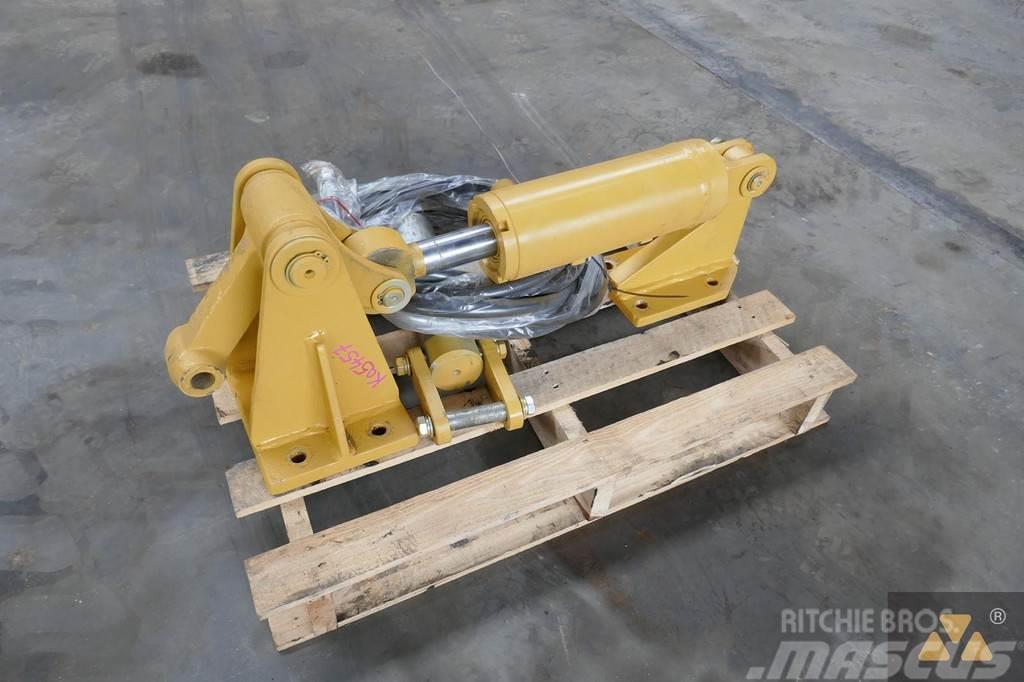 CAT D8T Pin puller Other components