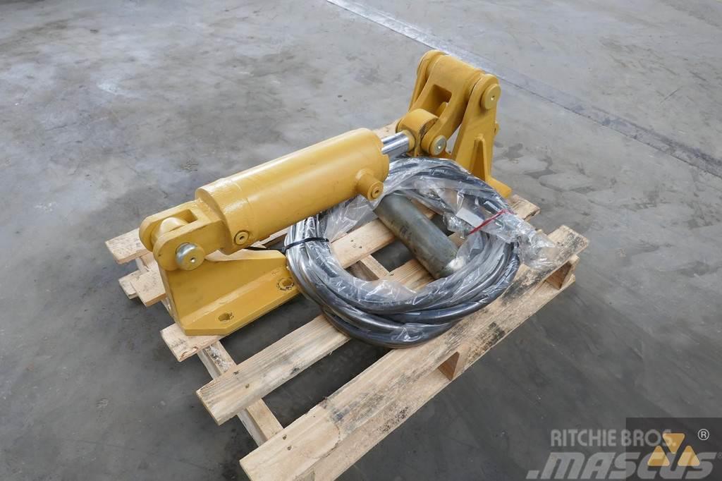 CAT D8T Pin puller Other components