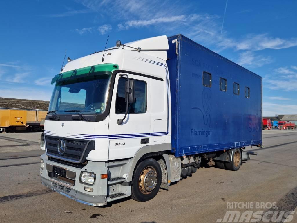 Mercedes-Benz Actros 1832 4x2 Euro 3 Horse transporter Animal transport trucks
