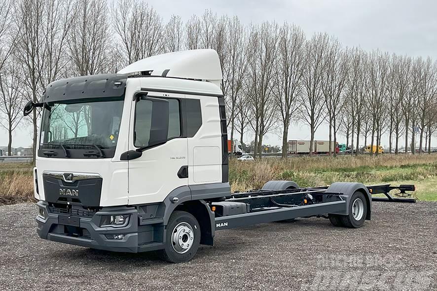 MAN TGL 12.220 BL CH Chassis Cabin (4 units) Chassis Cab trucks