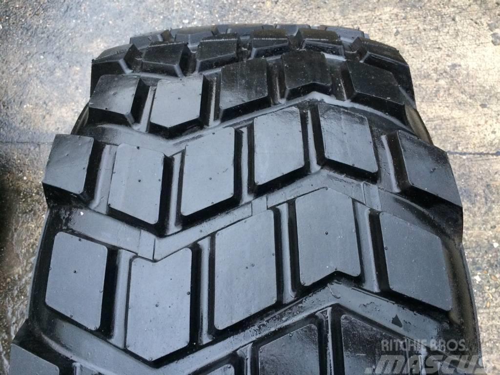 Michelin 525/65R20.5 XS - RECAP Tyres, wheels and rims