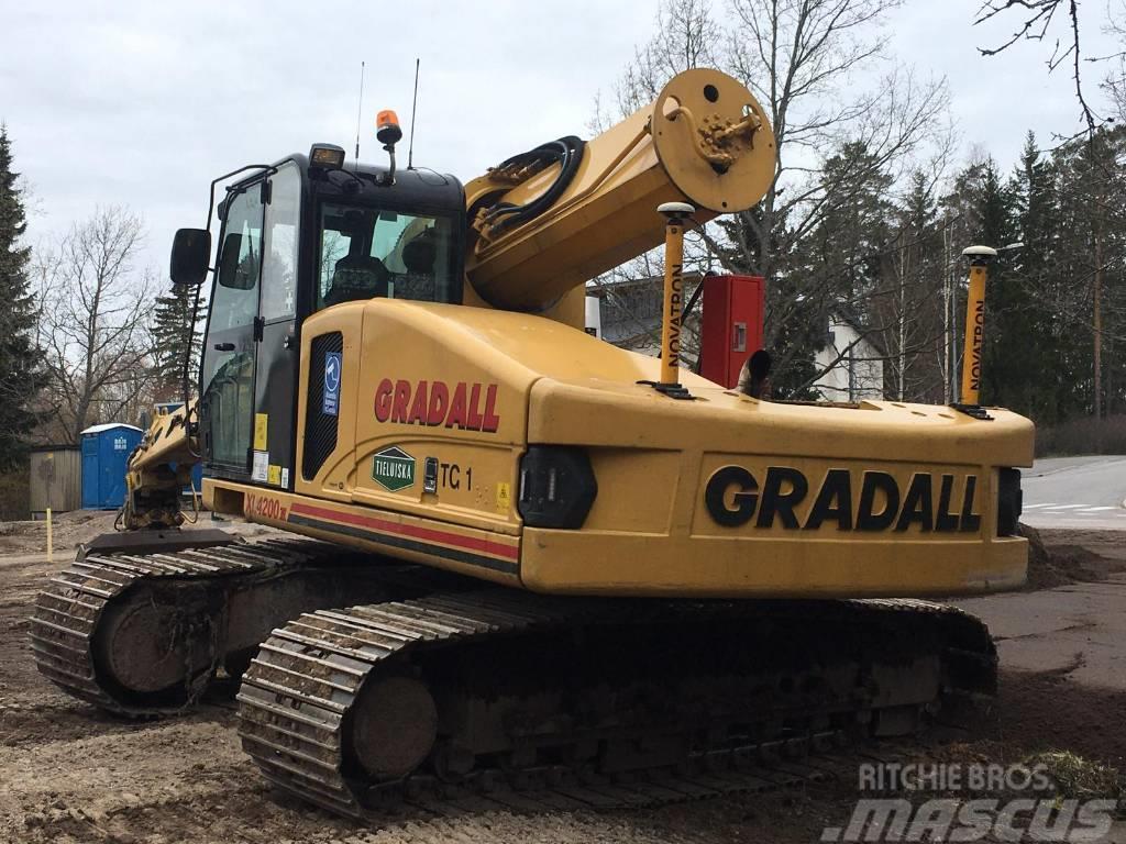 Gradall XL 4200 II Special excavators