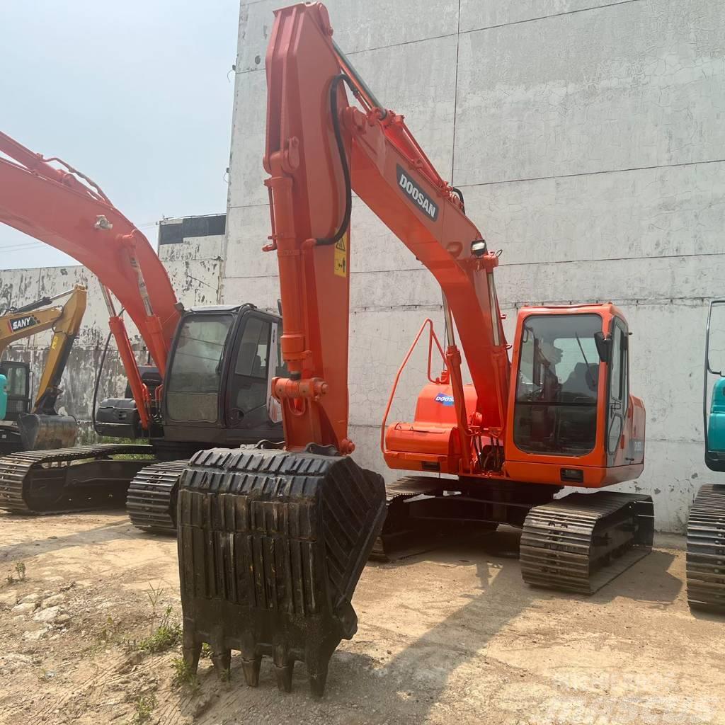 Doosan 150-7 Crawler excavators