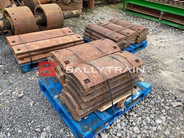  Sheepbridge Roll Crusher Shaft and Wear Parts Waste / recycling & quarry spare parts