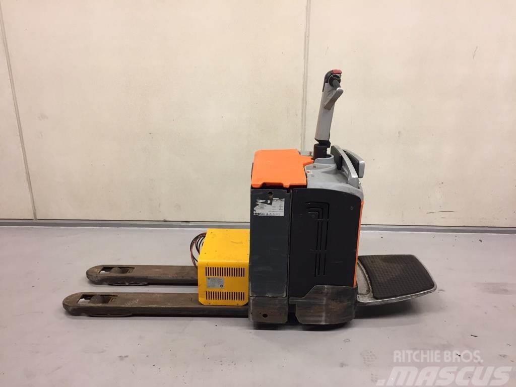 Rocla T20AC Low lifter with platform