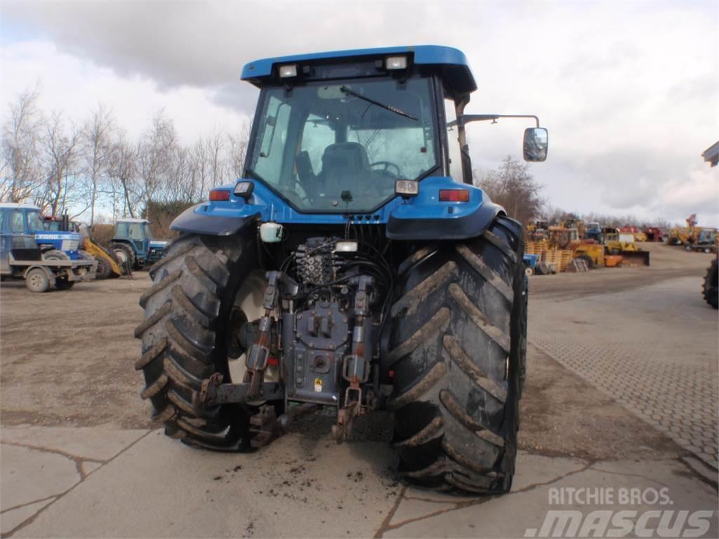 New Holland 8870 Tractors