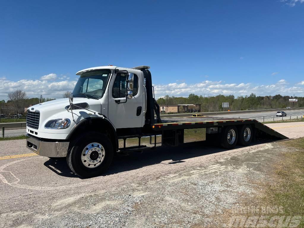 Freightliner M2 Recovery vehicles