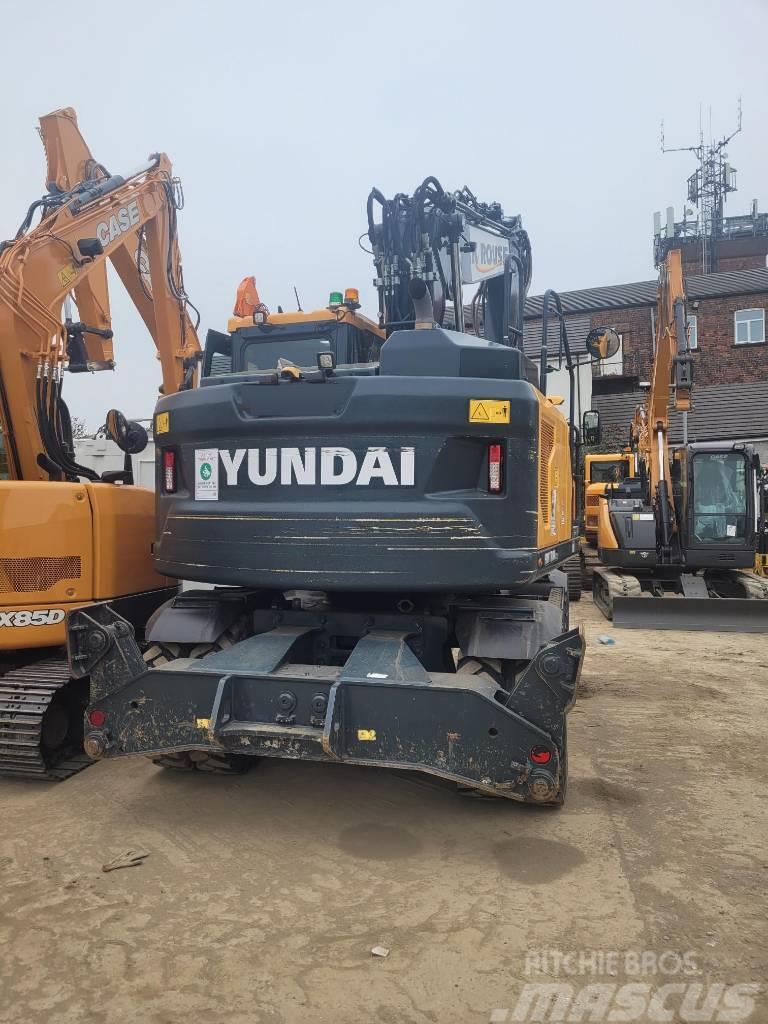 Hyundai HW170ACR Wheeled excavators