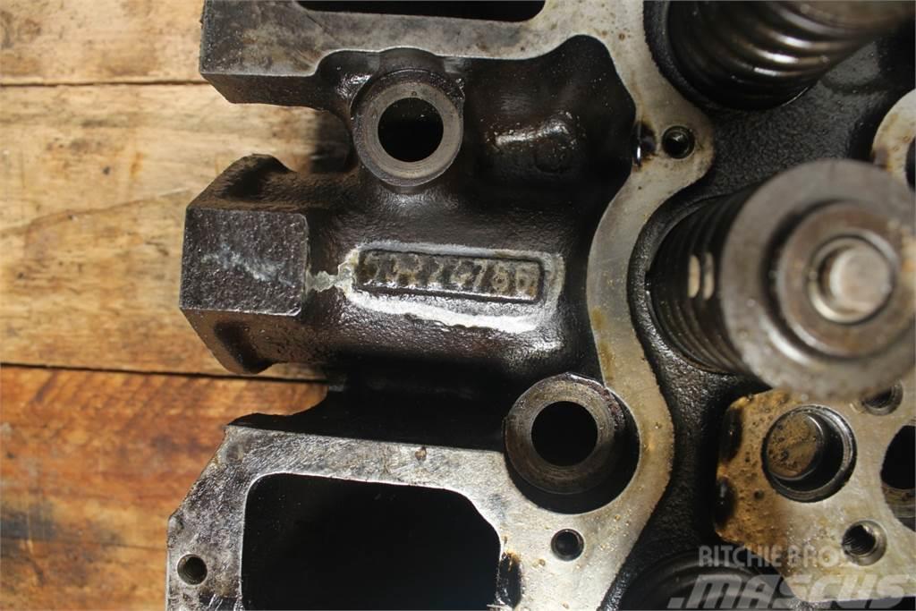 Volvo L45 B Cylinder head Engines