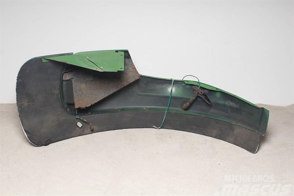 John Deere 8530 Rear Fender Chassis and suspension