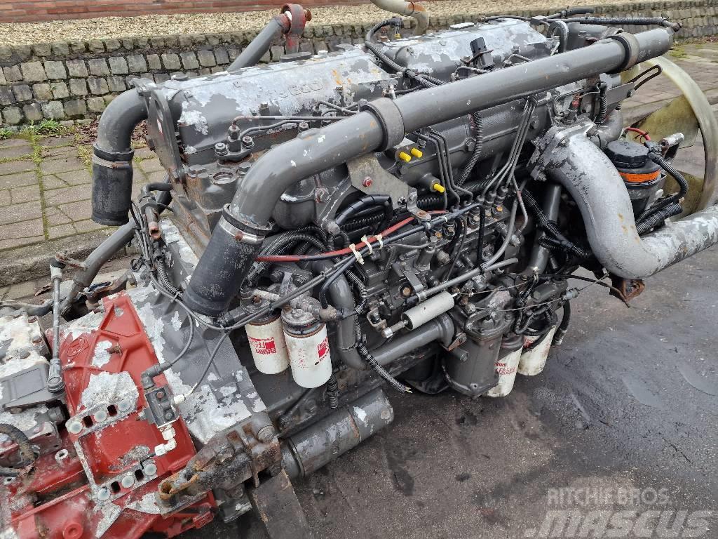 Iveco EUROSTAR 8210 Engines
