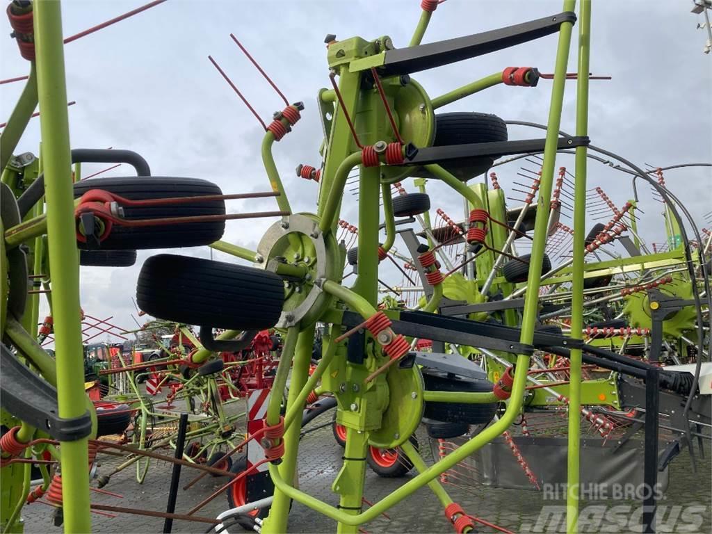 CLAAS Volto 900 Rakes and tedders