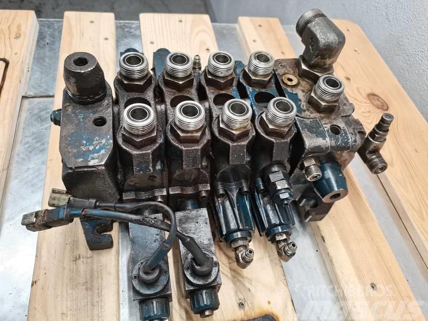 New Holland LM 5060 {hydraulic valves Rexroth ASX01} Hydraulics