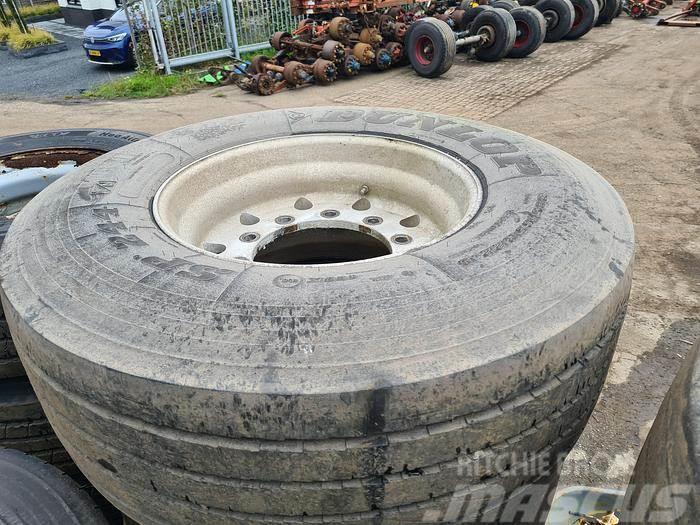  Dunlop, Bridgestone trailer tire 385/65 R 22.5 on Tyres, wheels and rims