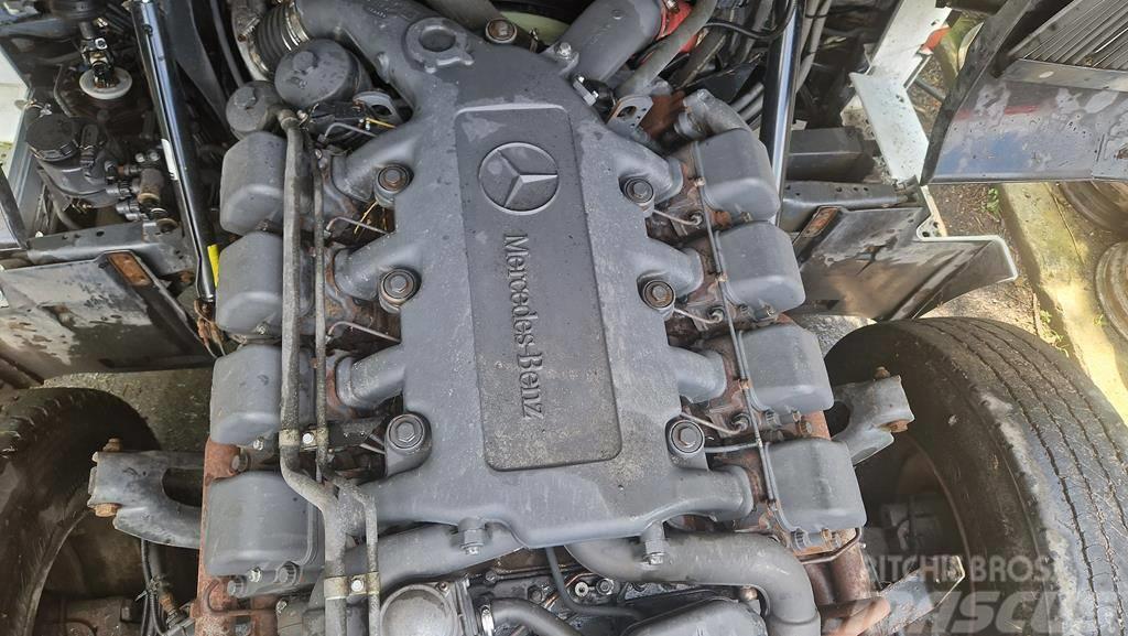 Mercedes-Benz Actros 2553 LS Engines
