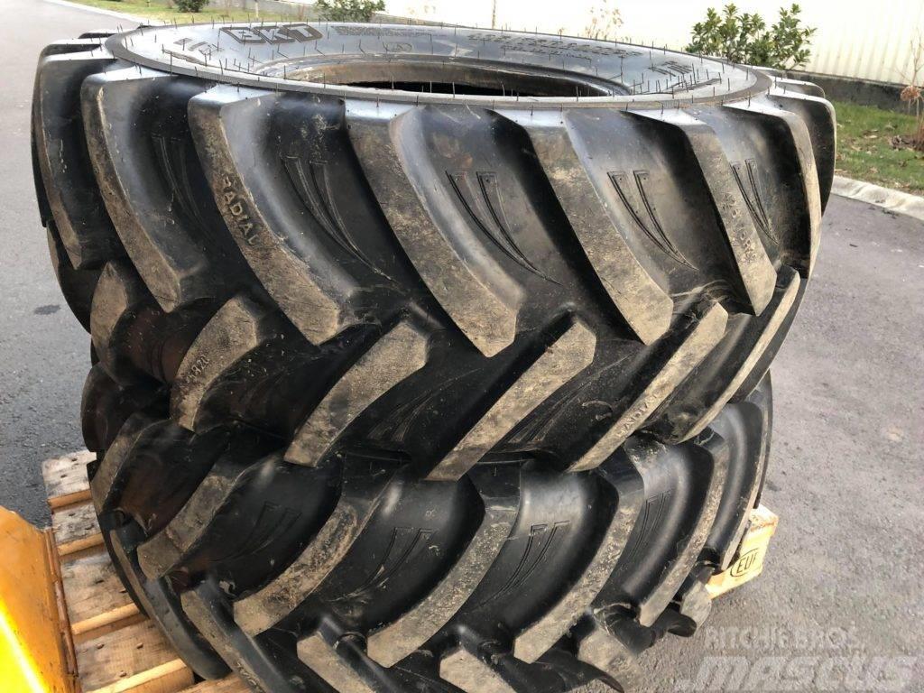 BKT 425/75R20 Tyres, wheels and rims