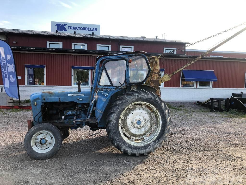 Fordson Super Major Dismantled: only spare parts Tractors