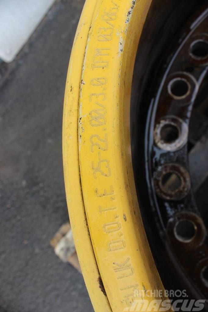 Volvo L 180 Tyres, wheels and rims
