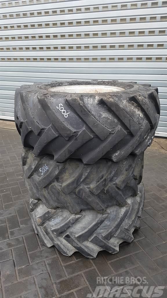 BKT 405/70-20 (16/70-20) - Tyre/Reifen/Band Tyres, wheels and rims