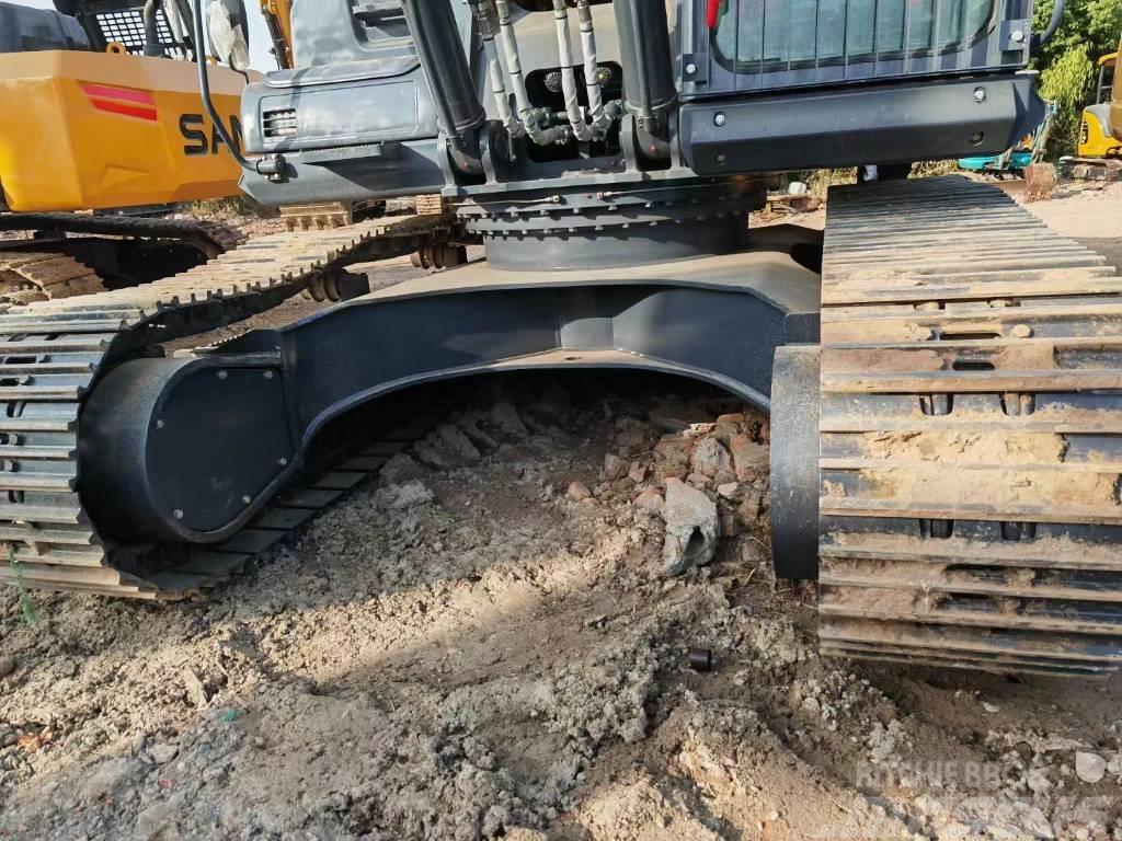 XCMG XE 370 DA Crawler excavators