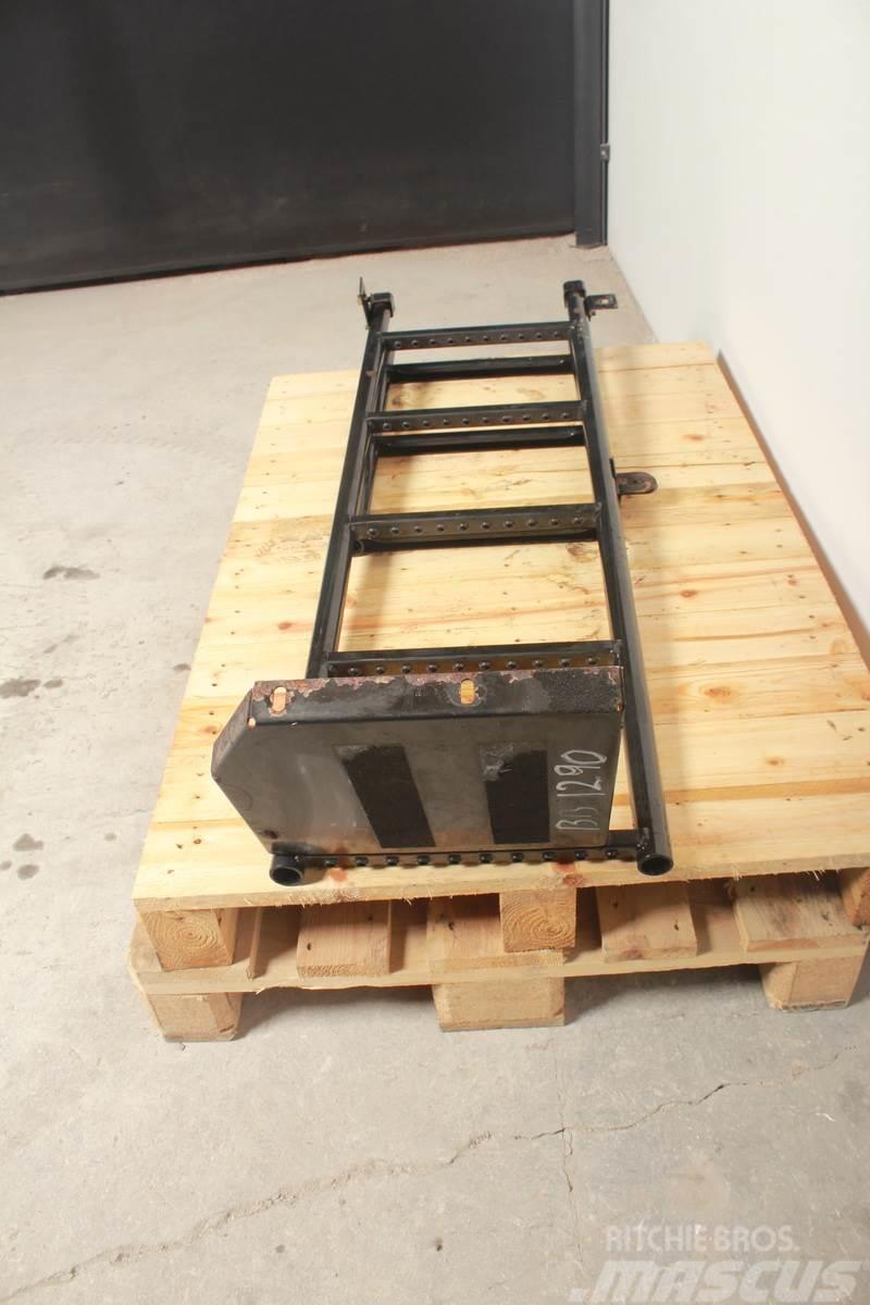 New Holland BB1290 Ladders Other tractor accessories