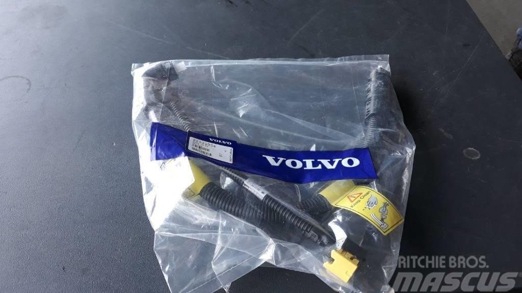 Volvo HOSE 22330354 Other components