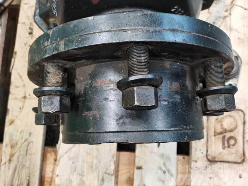 New Holland LM 445 reducer Spicer} Axles