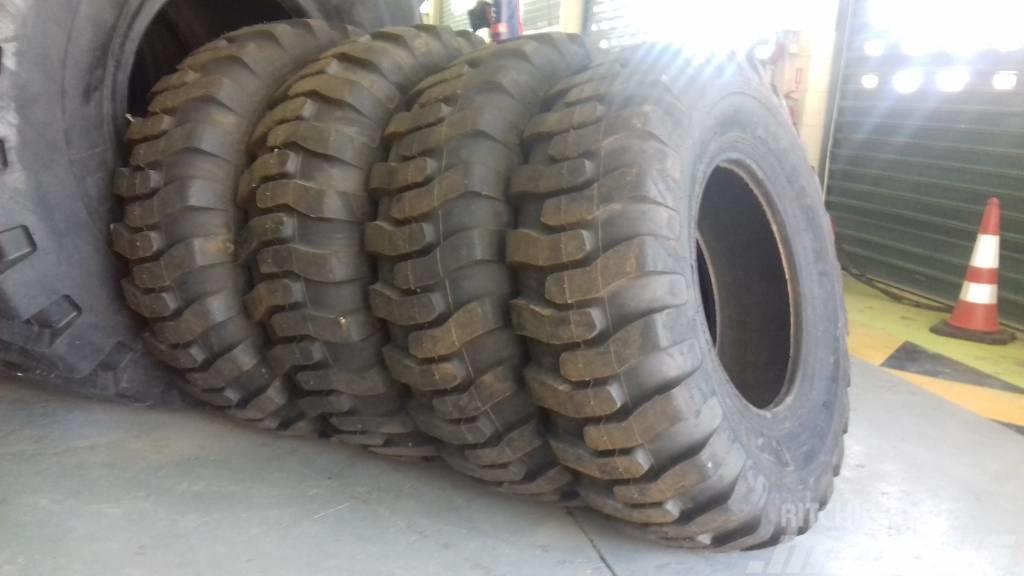 Goodyear 3565R33 L5 Tyres, wheels and rims