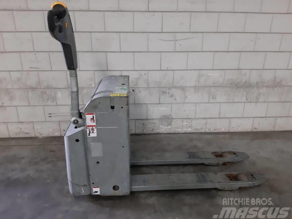 UniCarriers PLL180 Low lifter