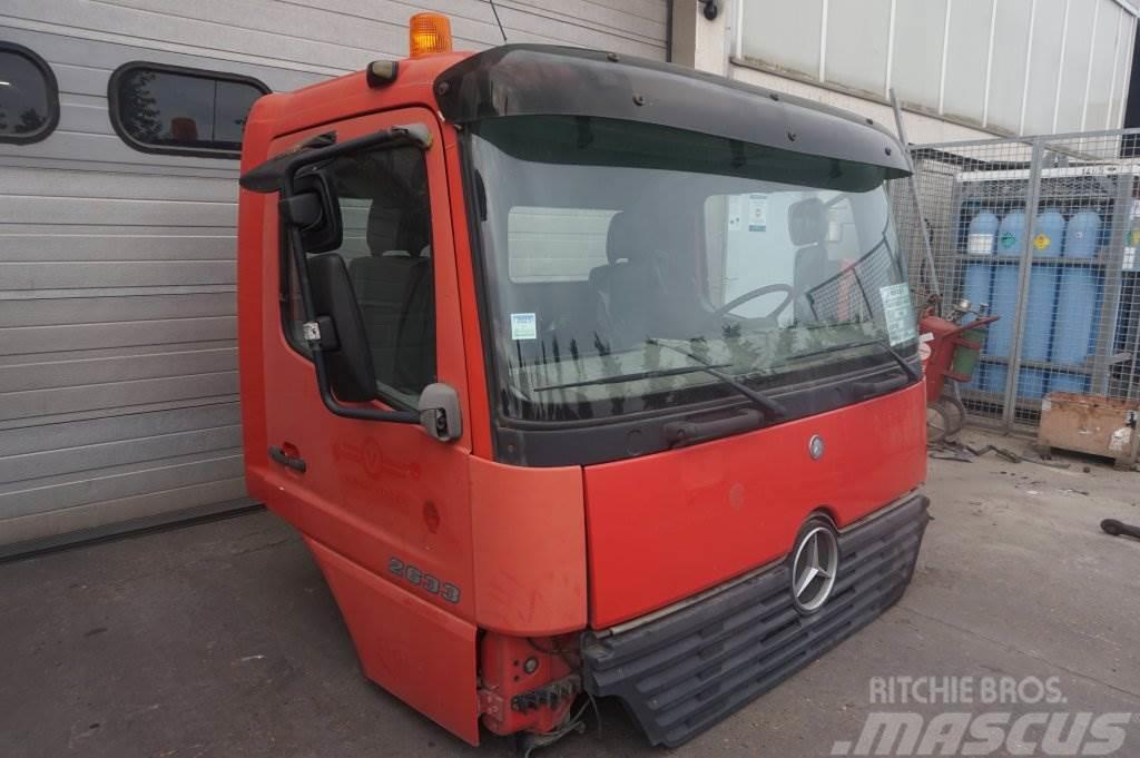 Mercedes-Benz AXOR F07 6-CYL Cabins and interior