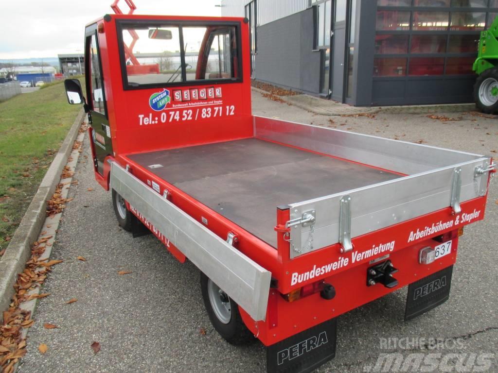 Pefra 615/2200 Towing trucks