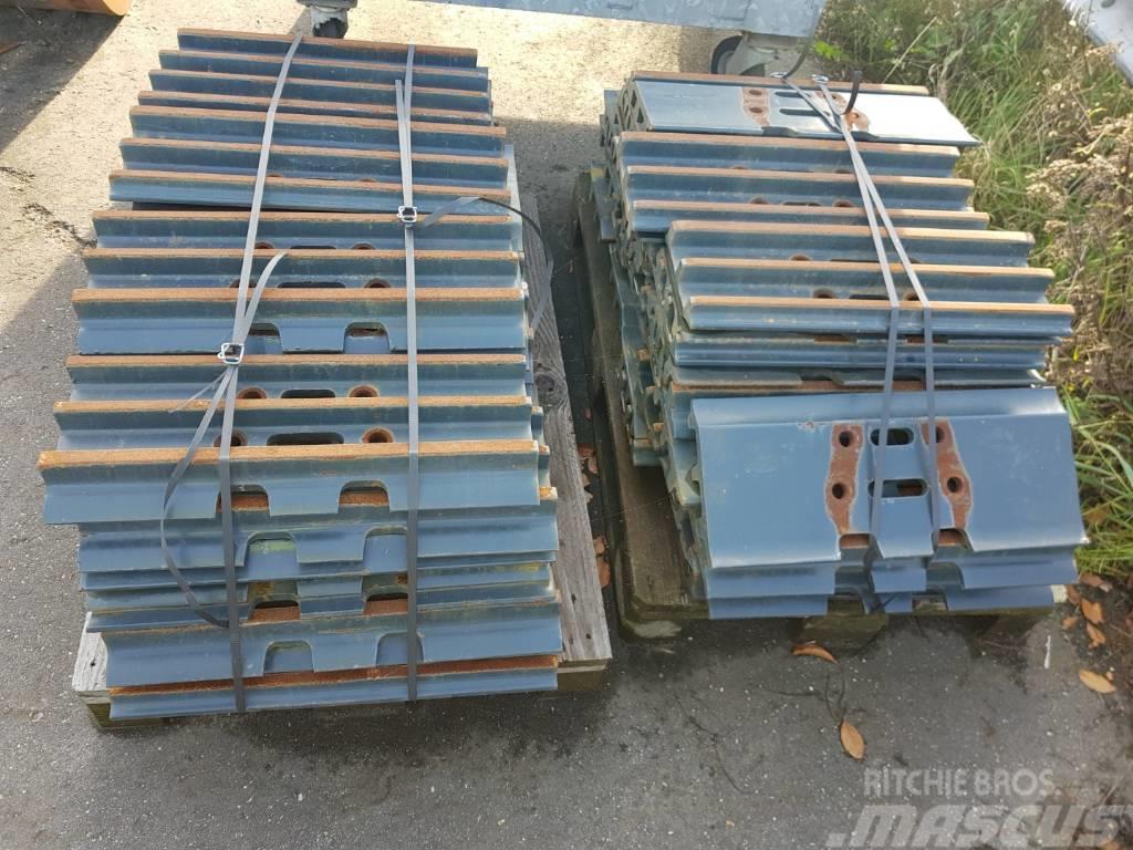 Hyundai Track Pads - Robex 520 - 600mm. Tracks, chains and undercarriage