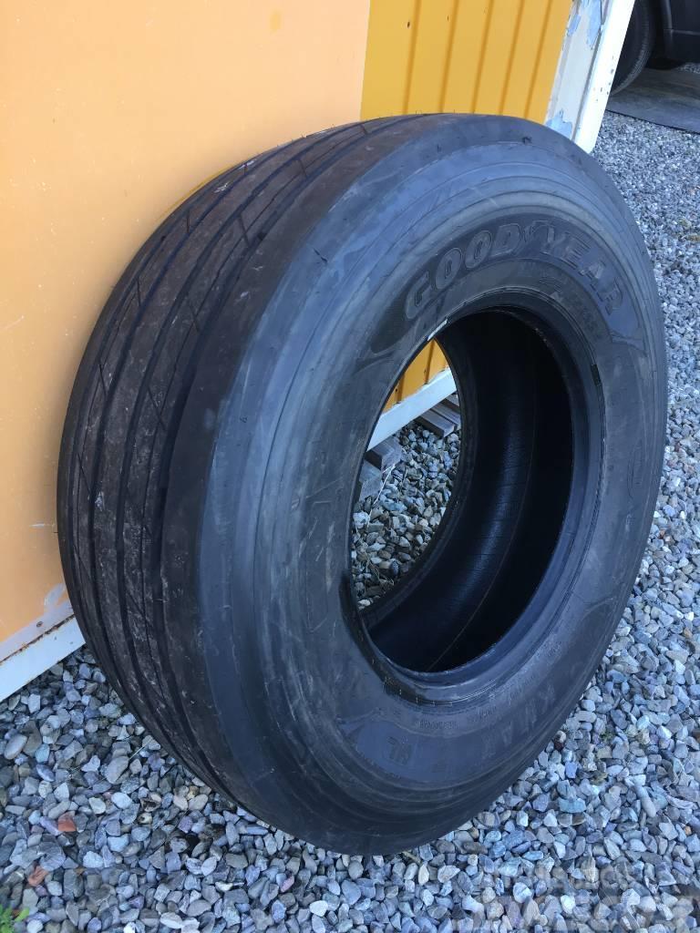 Goodyear KMAX T HL 164K158K 385/65R22.5 Tyres, wheels and rims