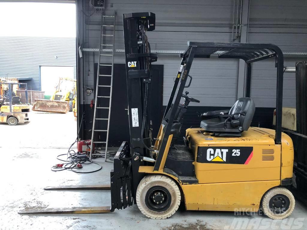 CAT EP 25 K PAC Electric forklift trucks