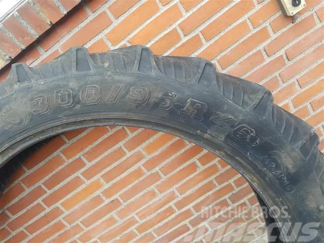 Taurus 46 300/95R46 Tyres, wheels and rims