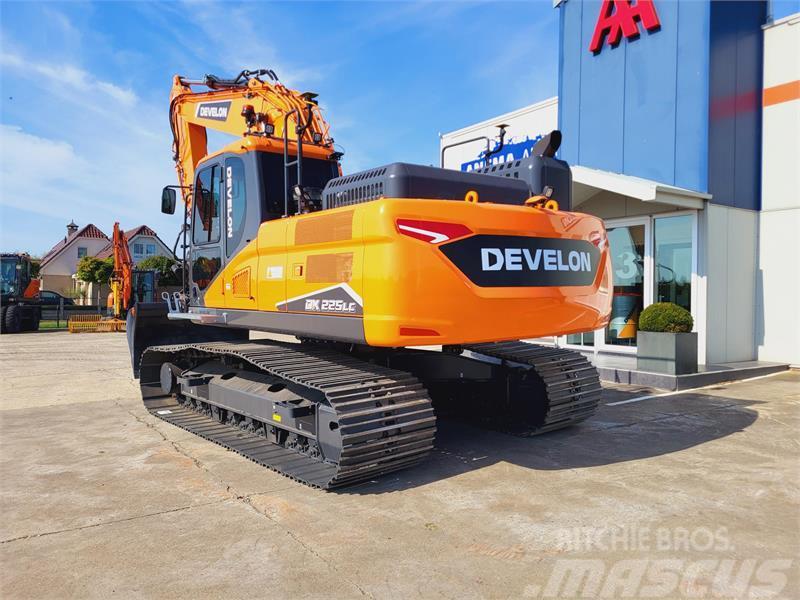 Develon DX225LC-7 Crawler excavators