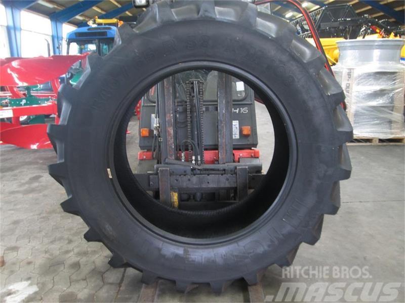 Michelin XM108 540/65 R38 Tyres, wheels and rims