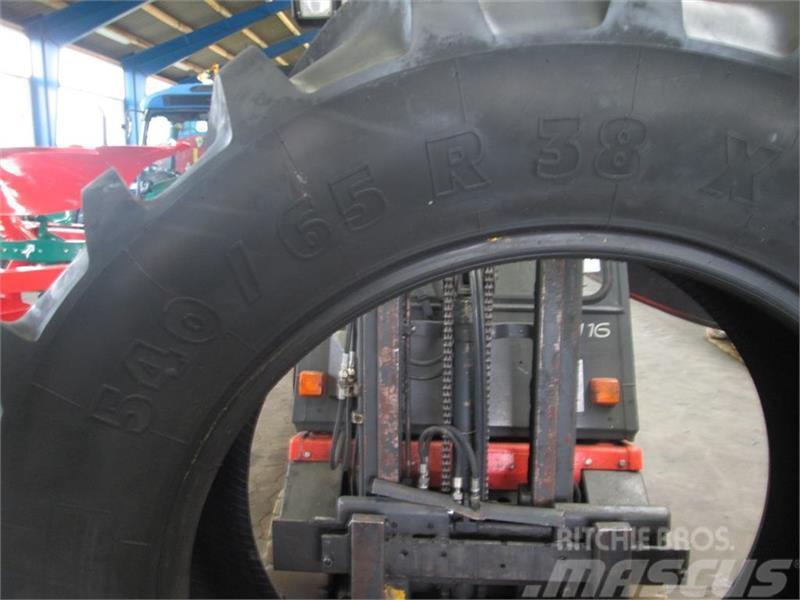 Michelin XM108 540/65 R38 Tyres, wheels and rims