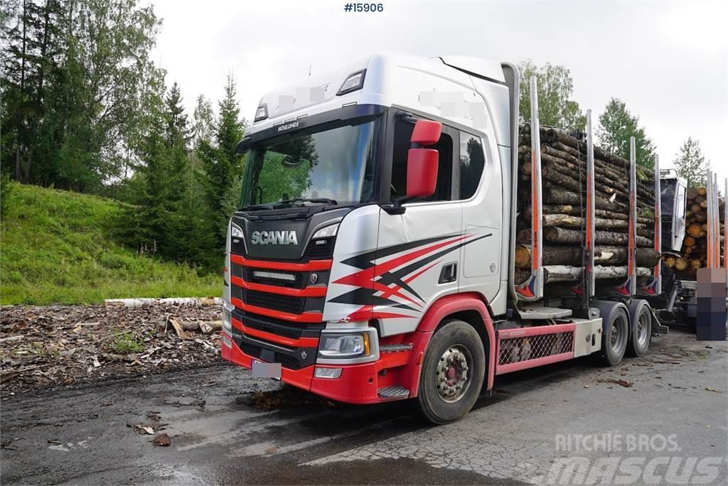 Scania R650 6x4 timber truck with crane Timber trucks