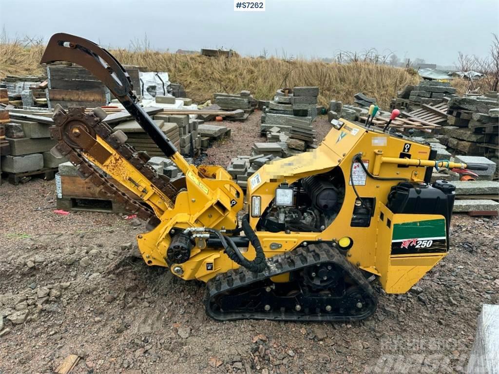 Vermeer RTX250 Trencher SEE VIDEO Other