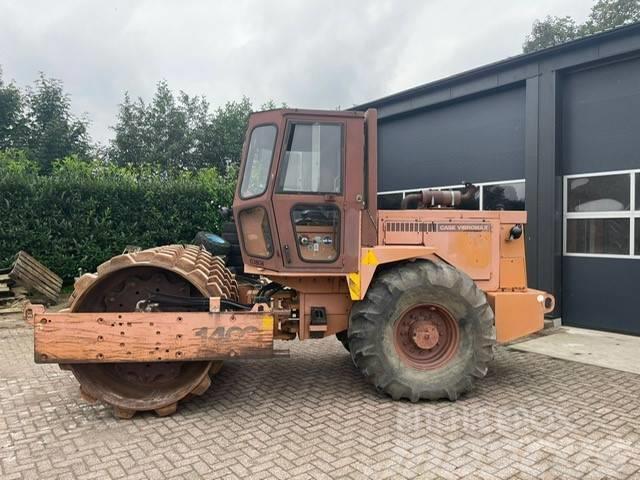 CASE W 1402 PD Single drum rollers
