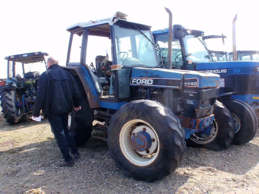 Ford 7740 Tractors