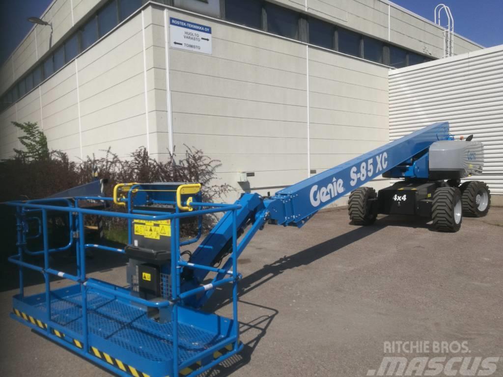 Genie S-85 XC Articulated boom lifts