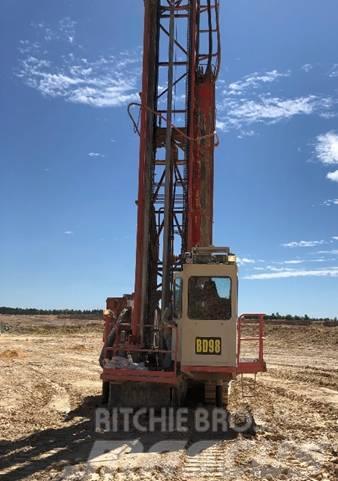  D245S Surface drill rigs