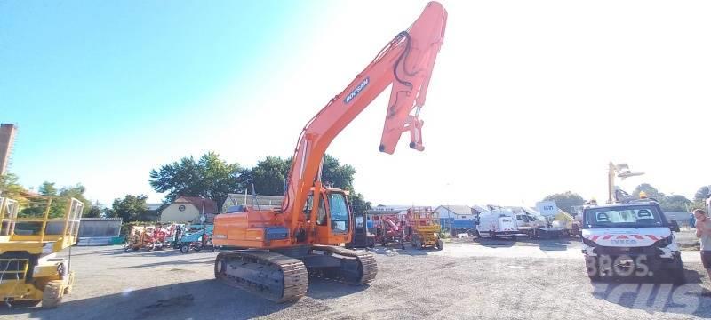 Doosan DX300 LC Crawler excavators