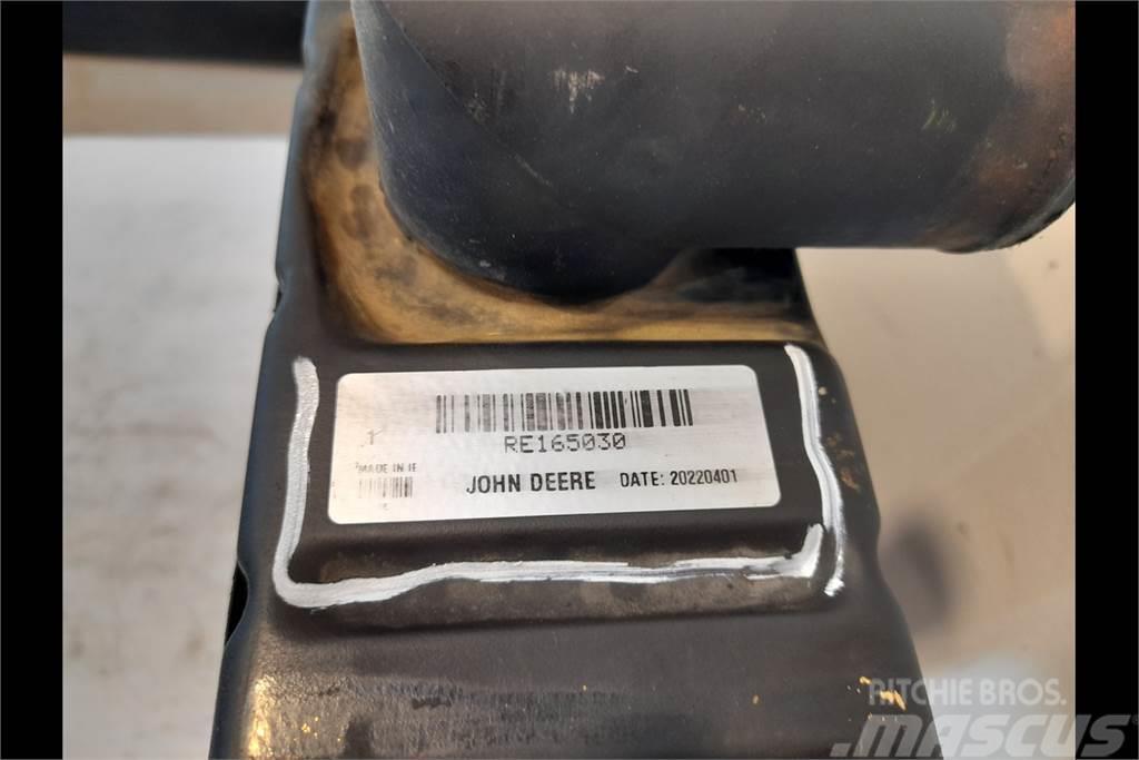 John Deere 6910 Radiator Engines
